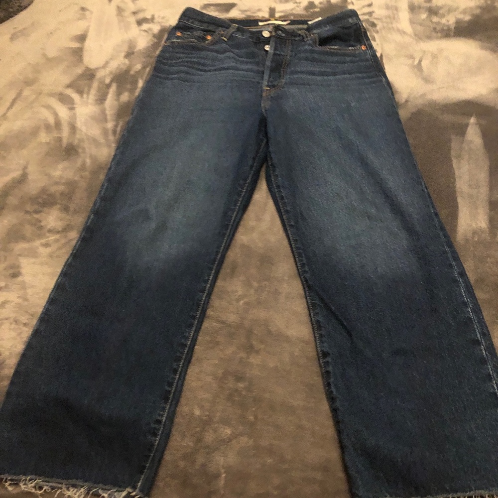 Levi’s rib cage straight ankle jeans